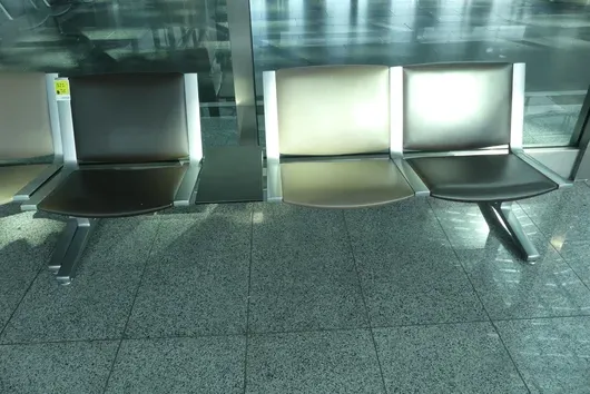 Banc d'aéroport Kusch&Co, 3 places