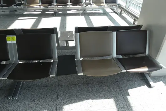 Banc d'aéroport Kusch&Co, 2x 3 places