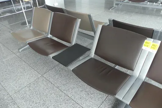 Kusch&Co Flughafenbank, 2x 3 Sitzplätze