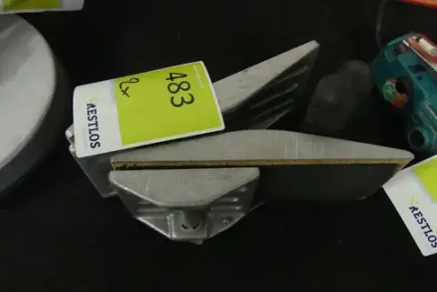 2 stk. pladebærehjælp