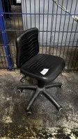 1 Arbeitsdrehstuhl