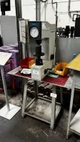 1 duromètre Innovatest 600 Series, année 2013 avec table