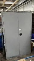 1 metal tool cabinet