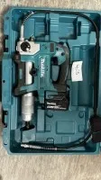 1 Makita DGP180 cordless grease gun with battery