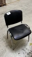1 židle pro návštěvy