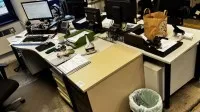 3 bureaus met 2 rolcontainers - ophalen na goedkeuring