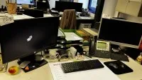 1 HP PC (without hard drive) with 2 HP / Claxan widescreen TFT monitors - pickup after approval