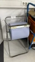 1 Papierabrollständer Tork
