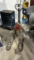 1 pallet truck
