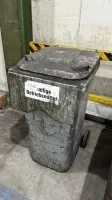 1 Mülltonne