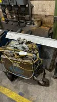 2 dispositifs de levage et basculement de bennes Gruse (dont un défectueux)