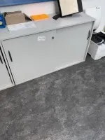 3 armoires à rideaux pour dossiers