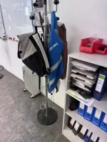 1 вешалка для одежды