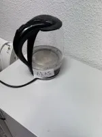 1 bouilloire électrique