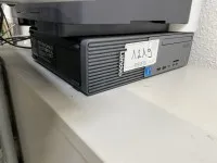 1 PC Lenovo (bez pevného disku) s širokoúhlým TFT monitorem HP