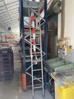 1 échelle en aluminium à poser, 10 échelons