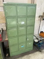 1 Schließfachschrank, 15-fach