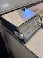 1 balance comptense Soehnle, max. 45 kg