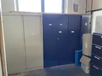 5 szaf metalowych
