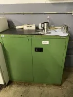 1 metal tool cabinet, low