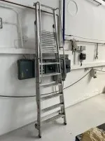 1 aluminium platformladder, 7 treden