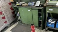 1 металлический шкаф с раздвижными дверями Dick