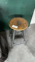 1 tabouret