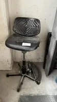 1 obrotowe krzesło robocze