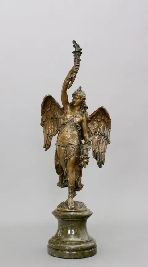 Boese, Johannes (1856 Ostrog, arrondissement de Ratibor - 1917 Berlin Schöneberg) – Déesse de la Victoire
