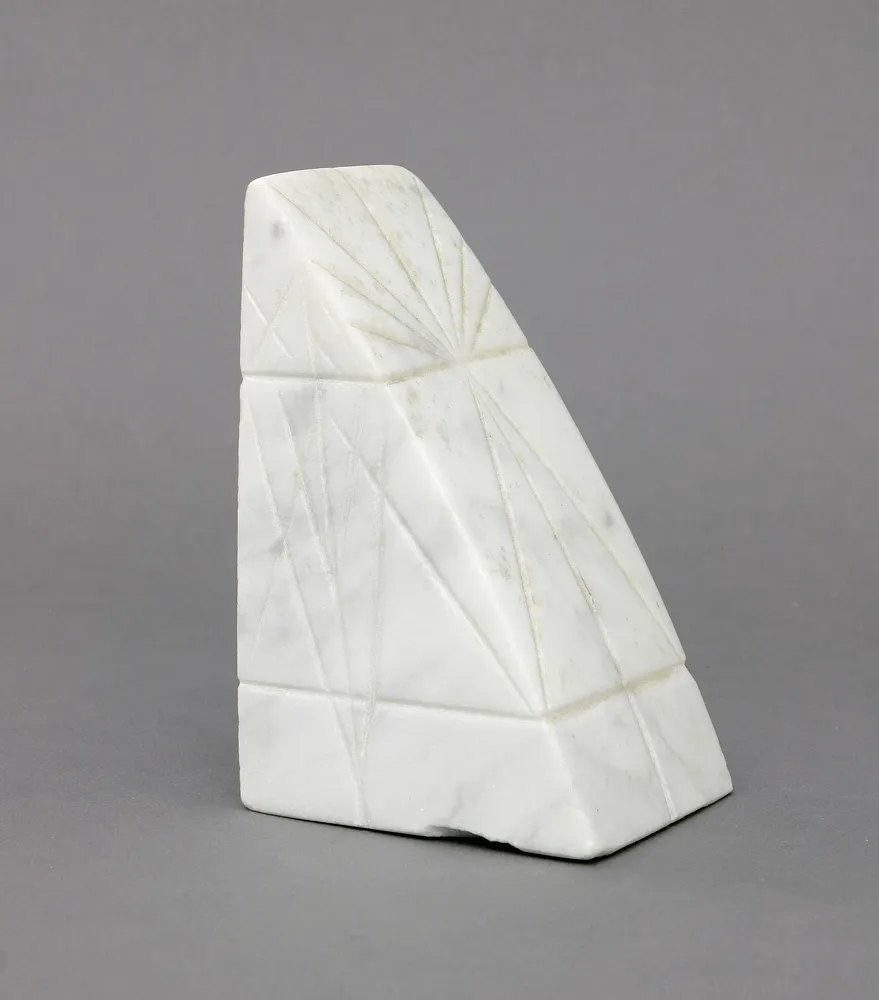 Kriester, Rainer (1935 Plauen - 2002 Castellaro/Italy) – White Idol I. 1989. Carrara marble