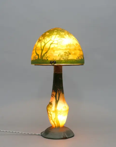 Lamp, tafellamp, Daum Frères, Nancy, Frankrijk, begin 20e eeuw