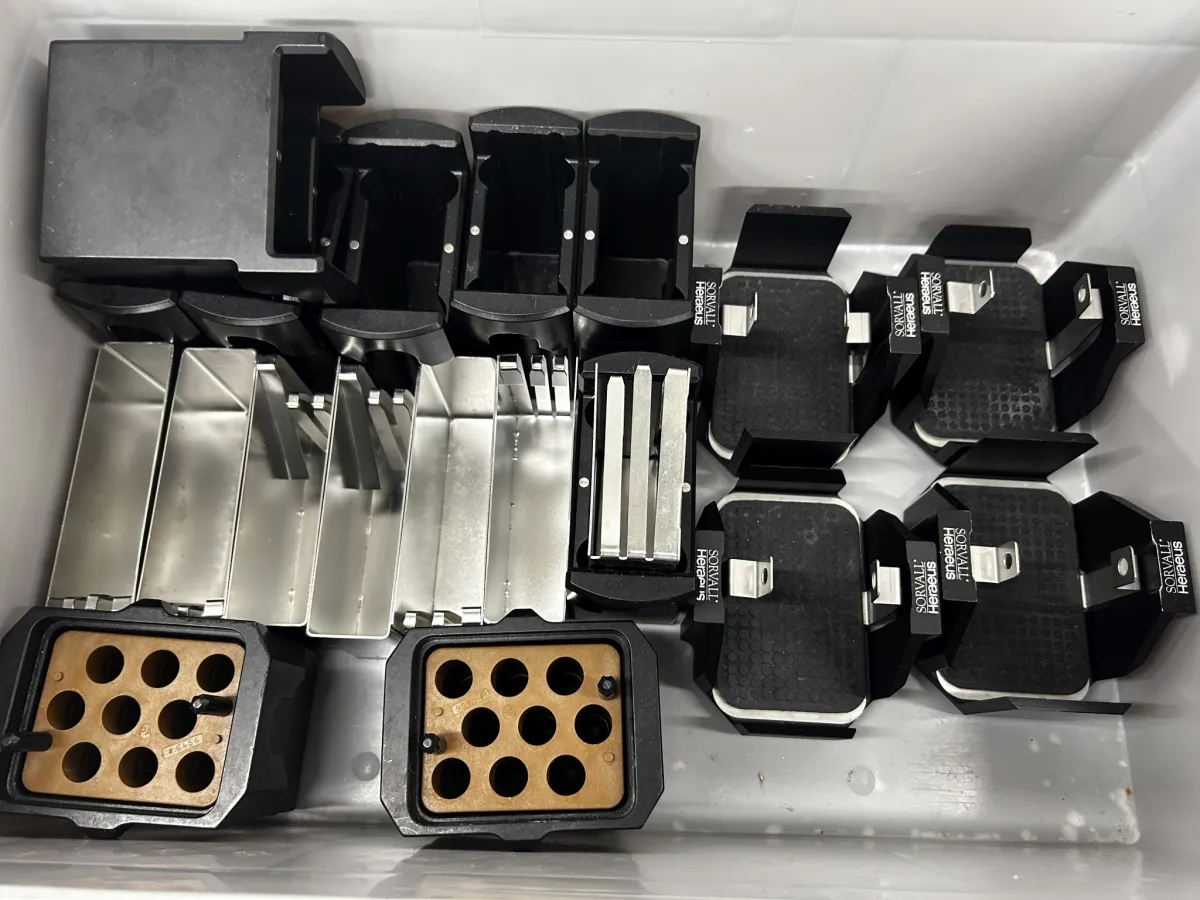 1 lot of accessories for centrifuges