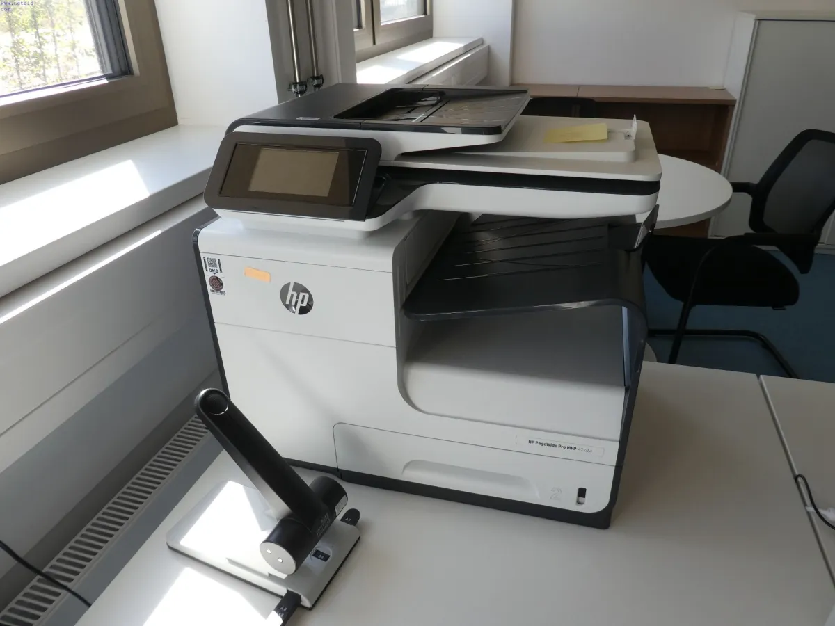 Stolní multifunkční zařízení HP MFP 477DW