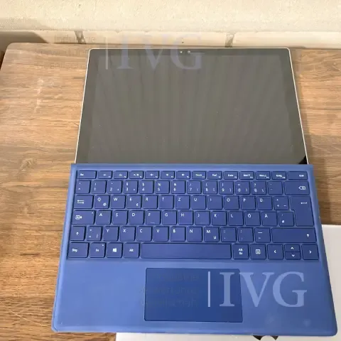 Tablet MICROSOFT Surface 1724