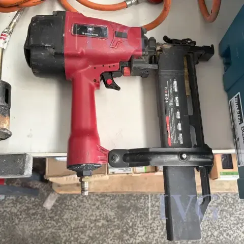 Pneumatic stapler MONTANA SQKG65