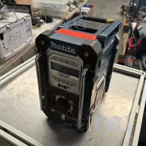 MAKITA DMR112 accu bouwradio