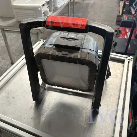 Прожектор строительный MAKITA DML805