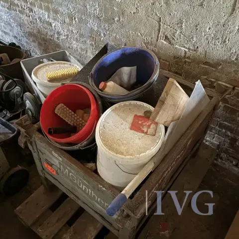 Lot of workshop accessories
