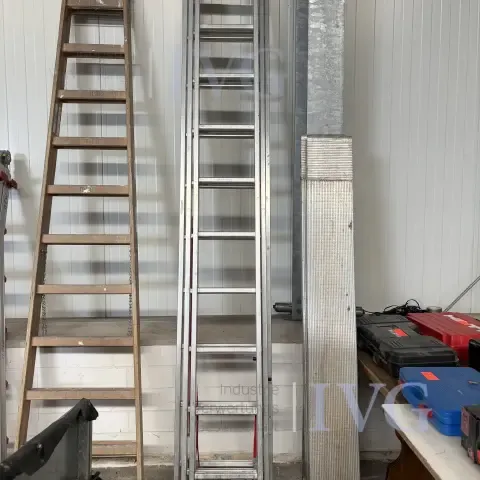 WÜRTH aluminium sliding ladder