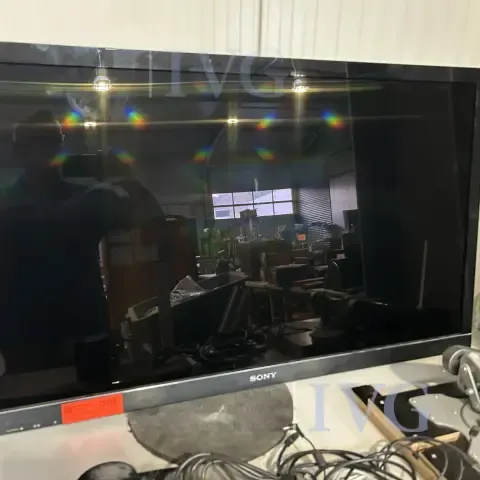 Flat screen monitor SONY KDL-46HX805