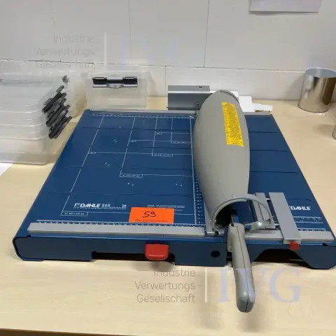 Cisaille à papier DAHLE 868