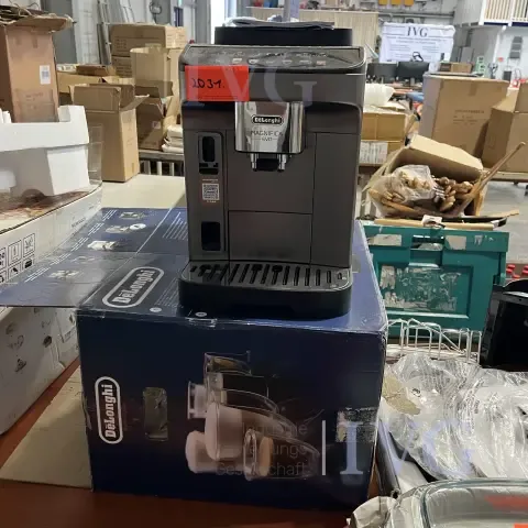 Automatický kávovar DELONGHI Magnifica EVO