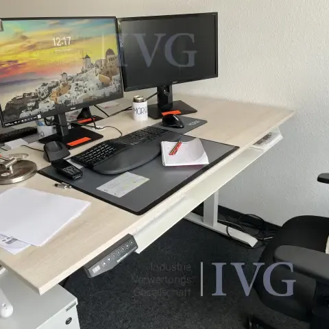Elektrisch in hoogte verstelbaar bureau KERKMANN