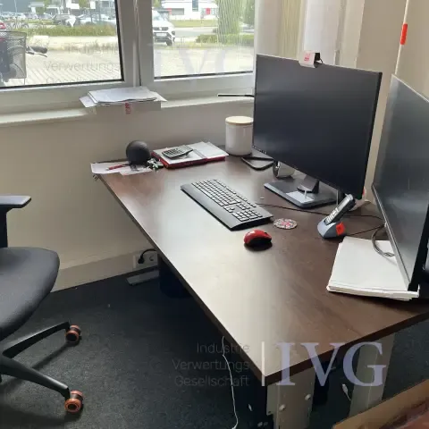 Bureau à hauteur réglable électrique