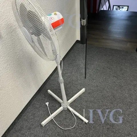 Ventilator op standaard HELLER