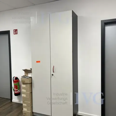 Armoire