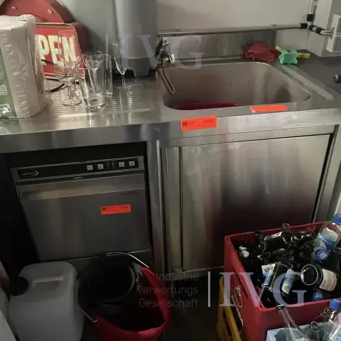 Stainless steel sink