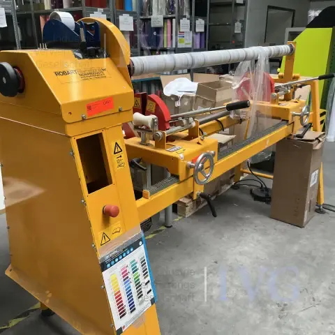 Rollenschneidemaschine für Papier- und Folienrollen ROBART RG1650V