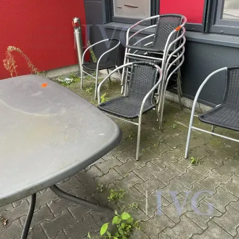 Gartentisch