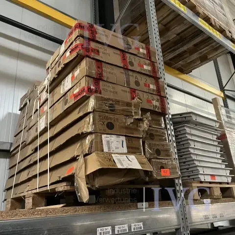 Pallet stalen buizen